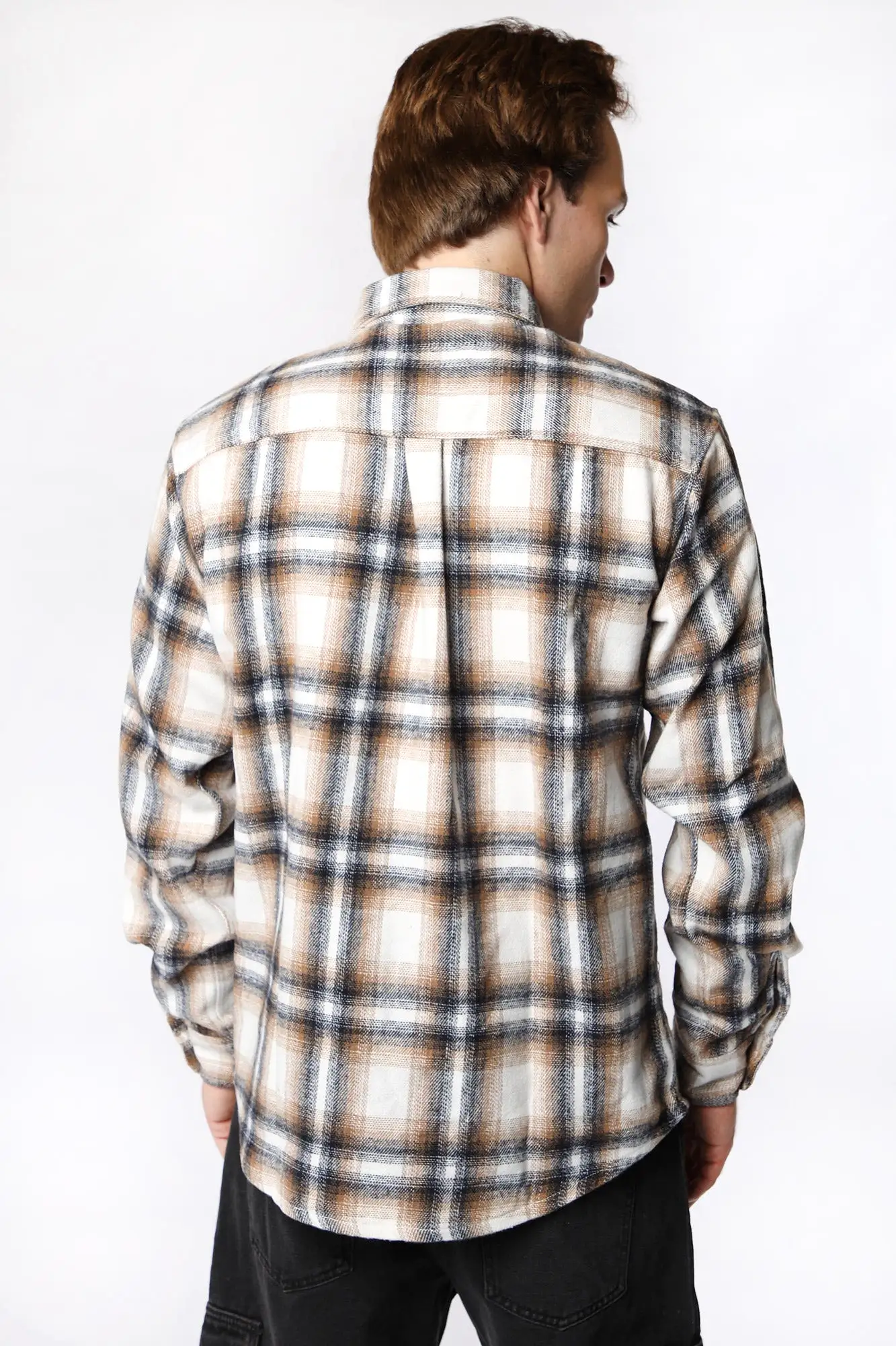 Amnesia Mens Flannel Plaid Button-Up