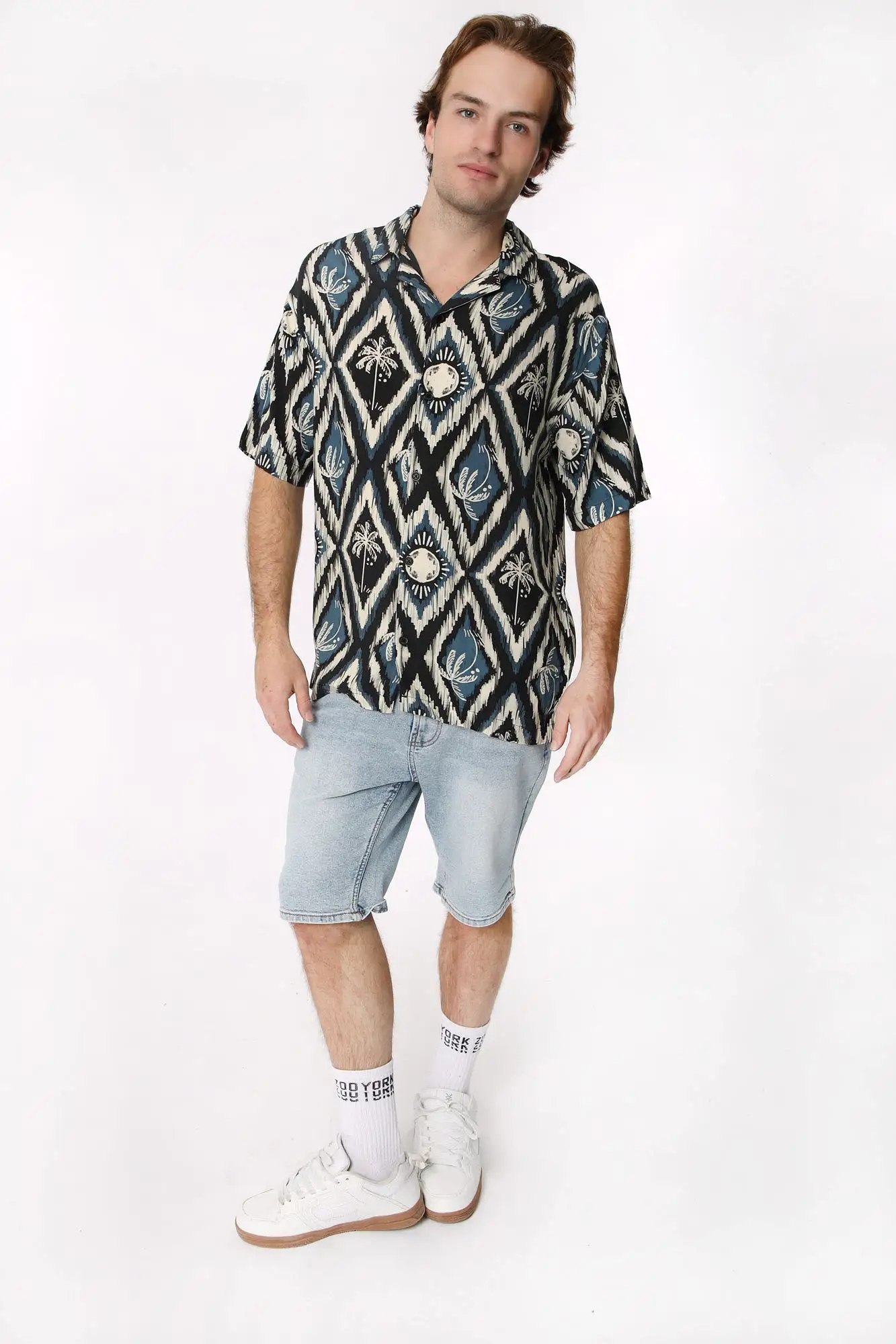 Amnesia Mens Printed Rayon Button-Up