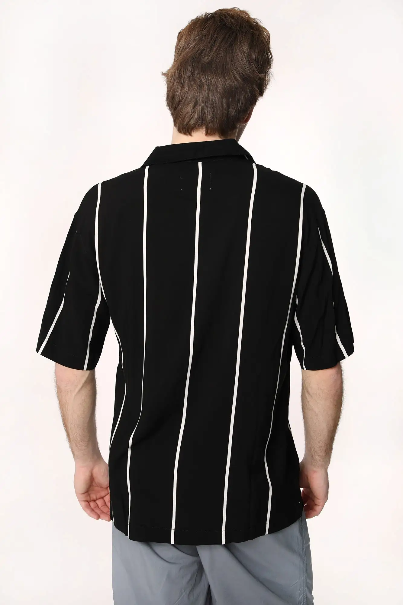 Amnesia Mens Striped Rayon Button-Up