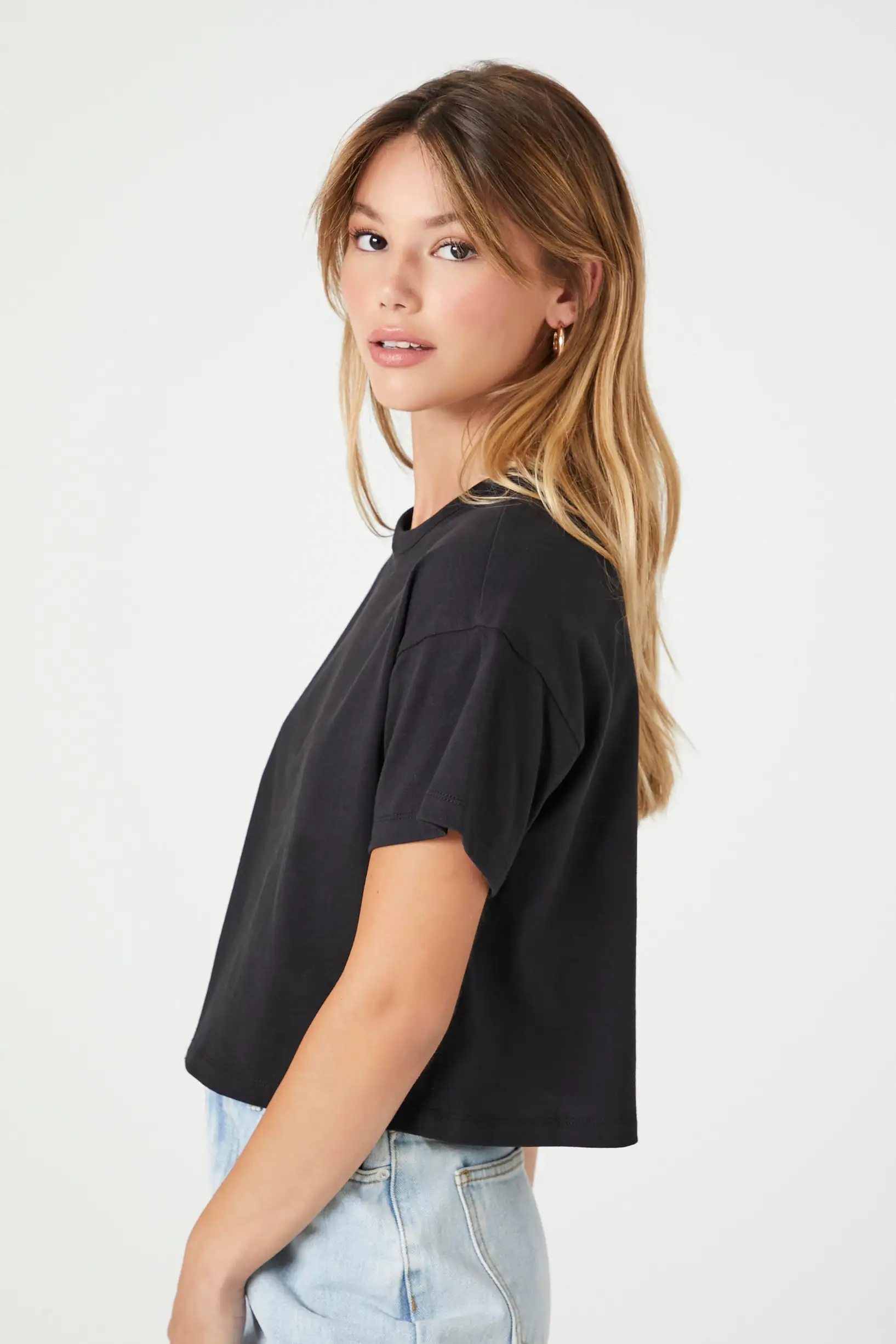 Crew Neck Cropped Tee