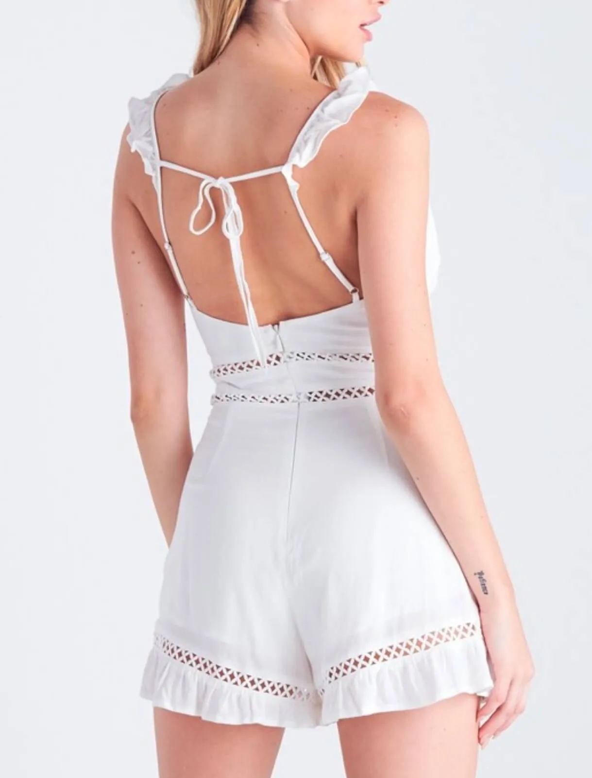 Final Sale - Sleeveless Eyelet Detailed Ruffled Romper - Off White