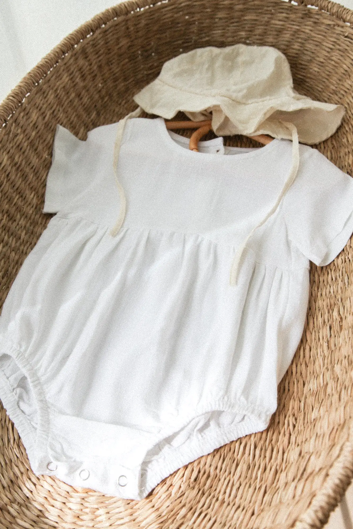 Linen Short Sleeve Romper in White